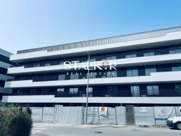 Apartamento T4 para Venda em Santa Maria da Feira, Travanca, Sanfins e Espargo