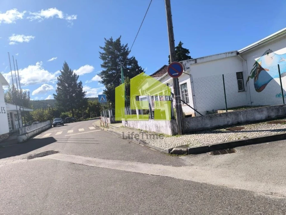 Terreno para Venda em Serpins Foto 41