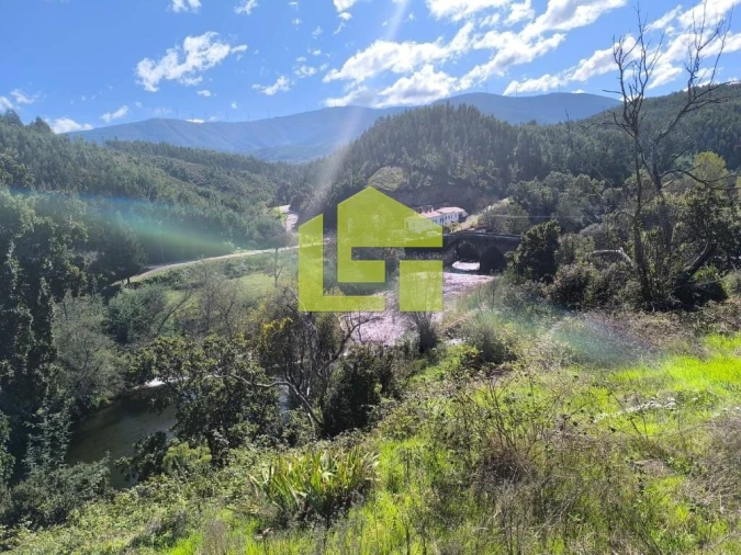 Terreno para Venda em Serpins Foto 24