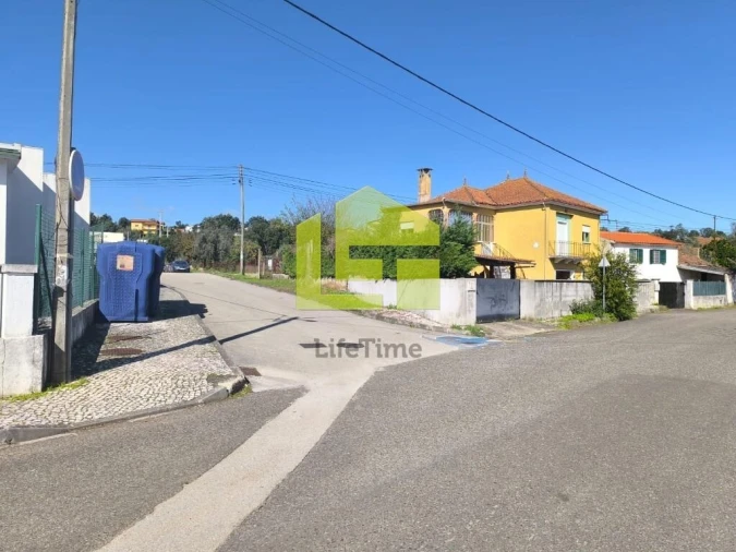 Terreno para Venda em Serpins Foto 34