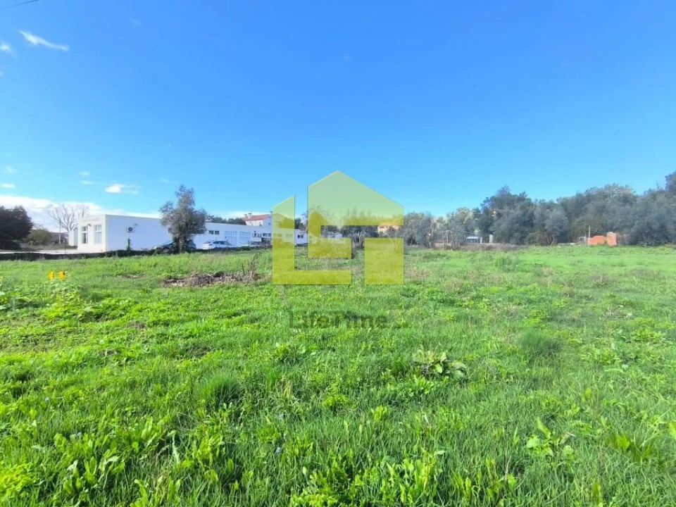 Terreno para Venda em Serpins Foto 12