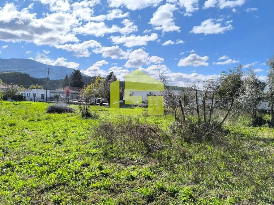 Terreno para Venda em Serpins Foto 14