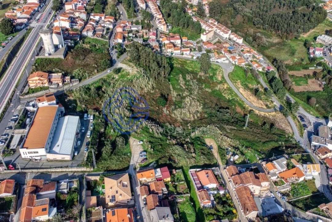 Terreno para Venda em Fânzeres e São Pedro da Cova Foto 14