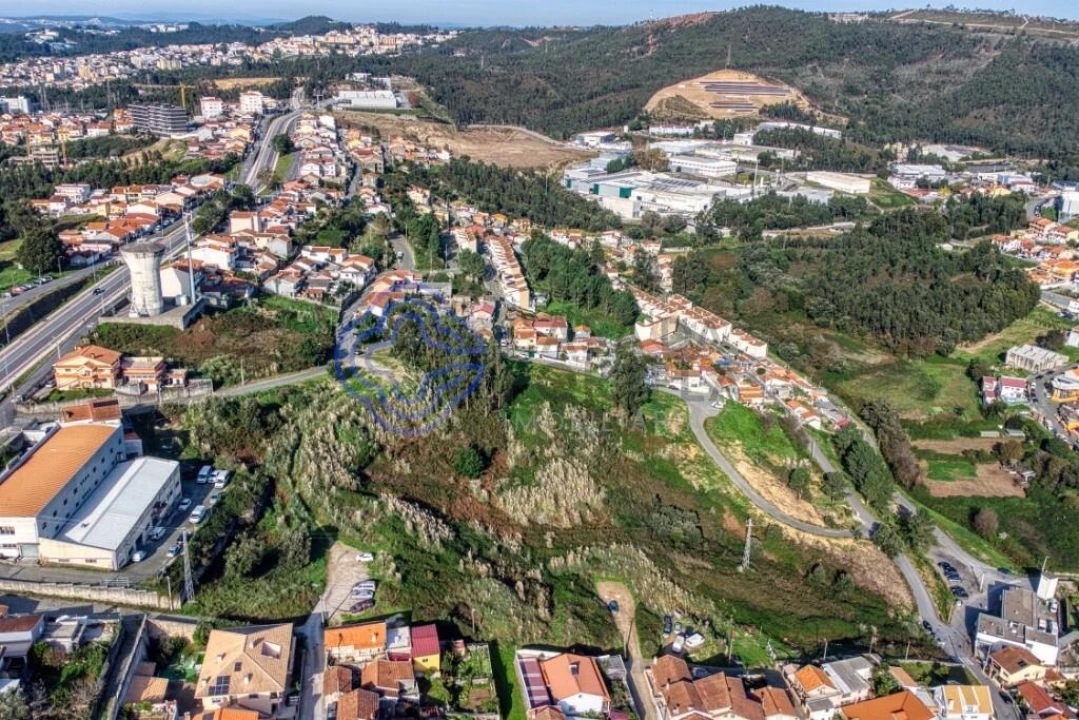 Terreno para Venda em Fânzeres e São Pedro da Cova Foto 15