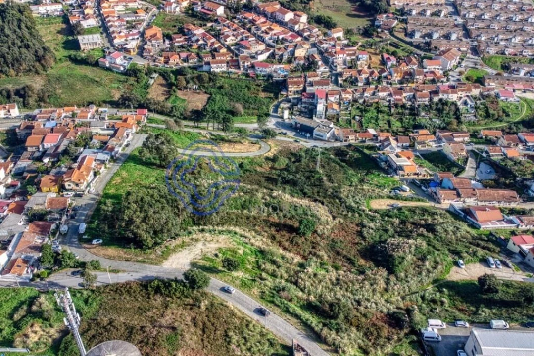 Terreno para Venda em Fânzeres e São Pedro da Cova Foto 17
