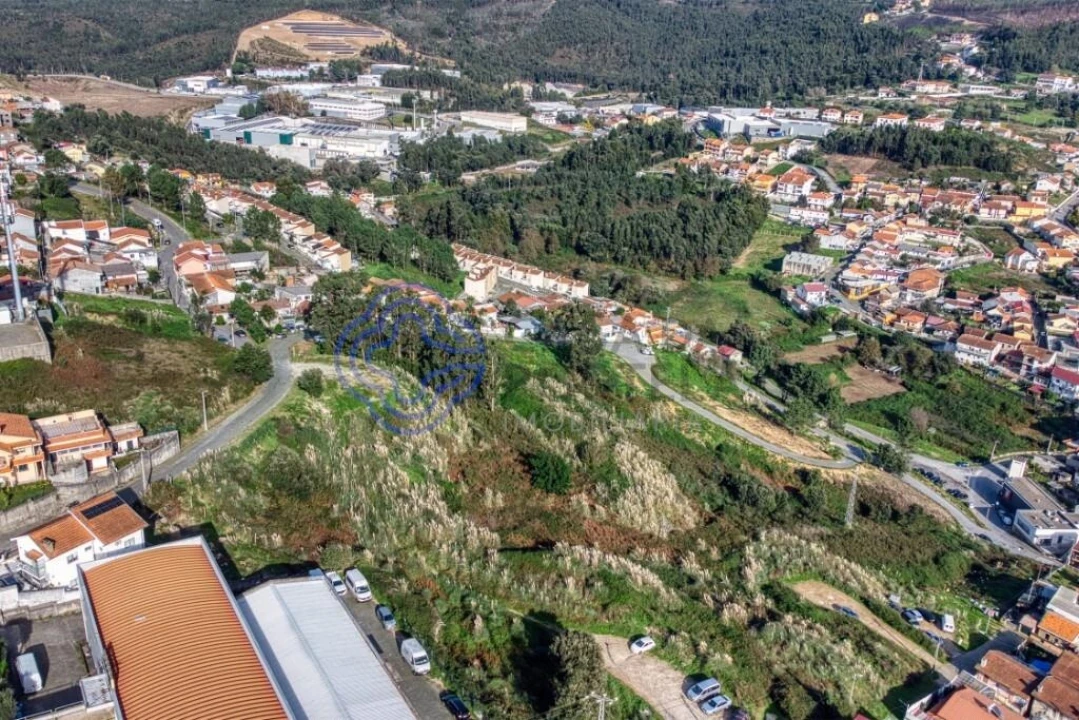 Terreno para Venda em Fânzeres e São Pedro da Cova Foto 16