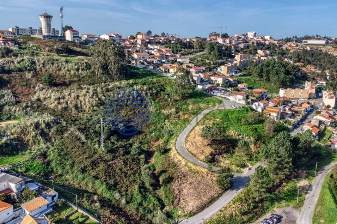 Terreno para Venda em Fânzeres e São Pedro da Cova Foto 9