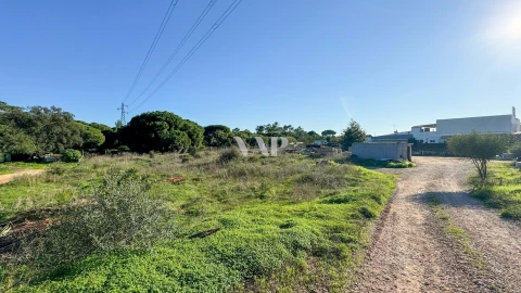 Terreno para Venda em Quarteira