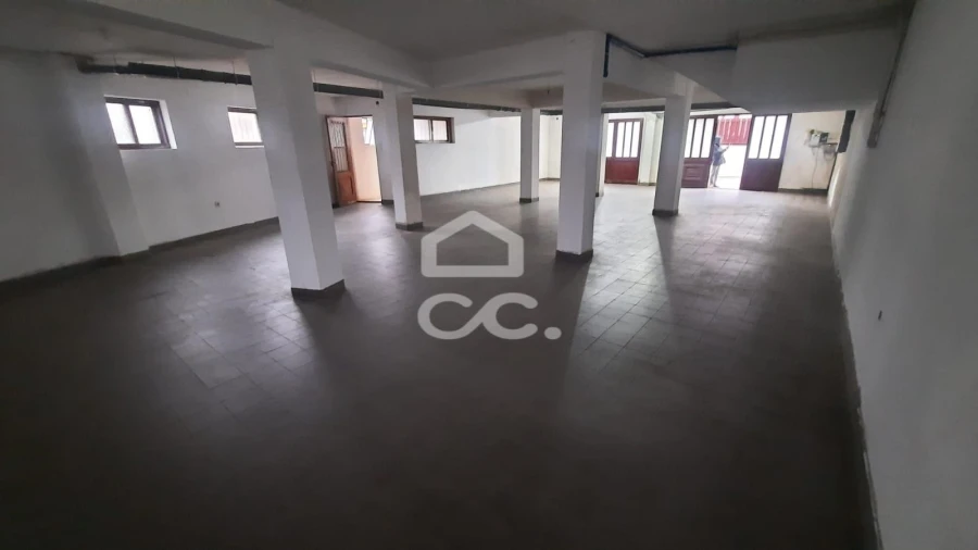 Armazém para Venda em Fânzeres e São Pedro da Cova Foto 8