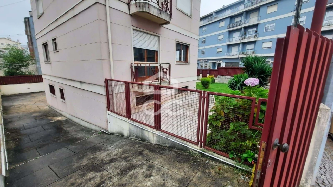 Armazém para Venda em Fânzeres e São Pedro da Cova Foto 10