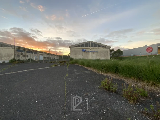 Terreno Comércio / Armazém para Venda em Cacém e São Marcos Foto 37