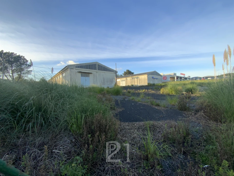 Terreno Comércio / Armazém para Arrendamento em Cacém e São Marcos Foto 26