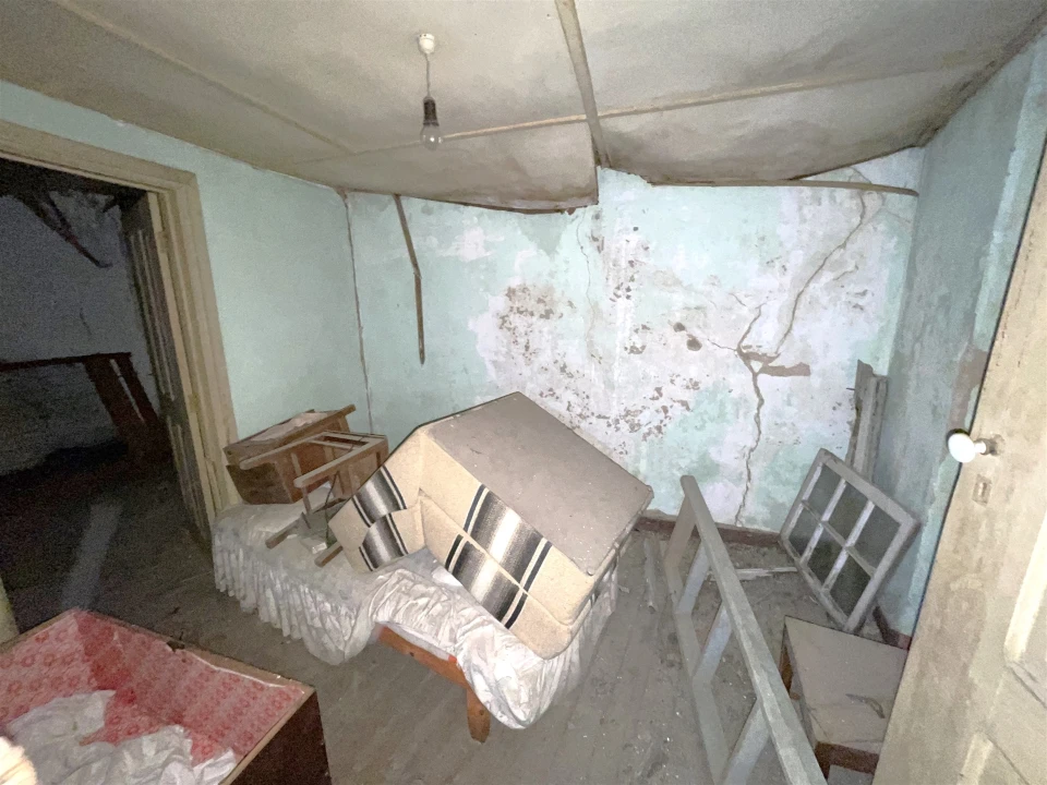 Moradia T2 para Venda em Folgosinho Foto 8