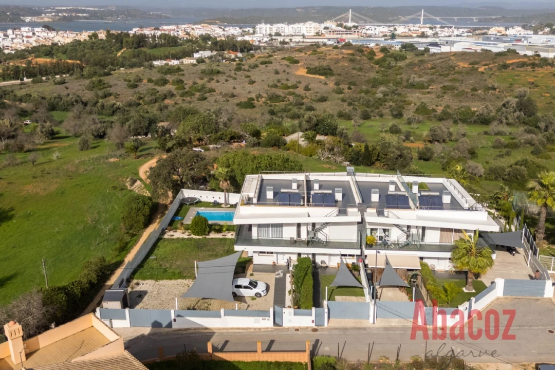 Moradia T3 para Venda em Estômbar e Parchal Foto 35