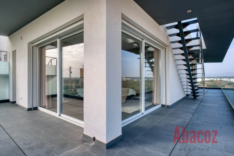 Moradia T3 para Venda em Estômbar e Parchal Foto 24