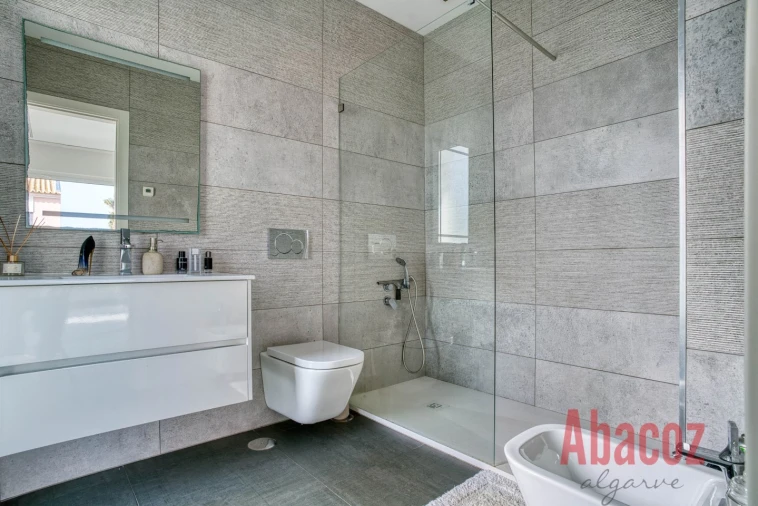 Moradia T3 para Venda em Estômbar e Parchal Foto 15