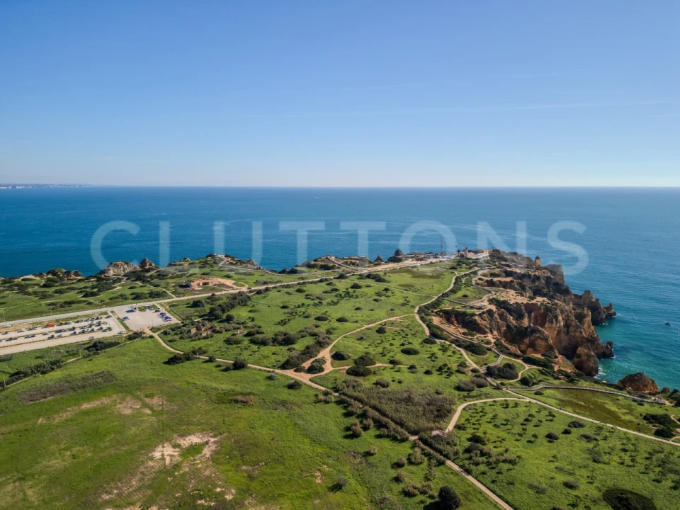Terreno para Venda em Lagos (São Sebastião e Santa Maria) Foto 1