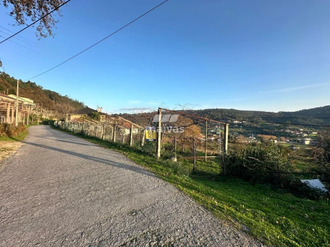 Terreno para Venda em Aboim da Nóbrega e Gondomar Foto 5