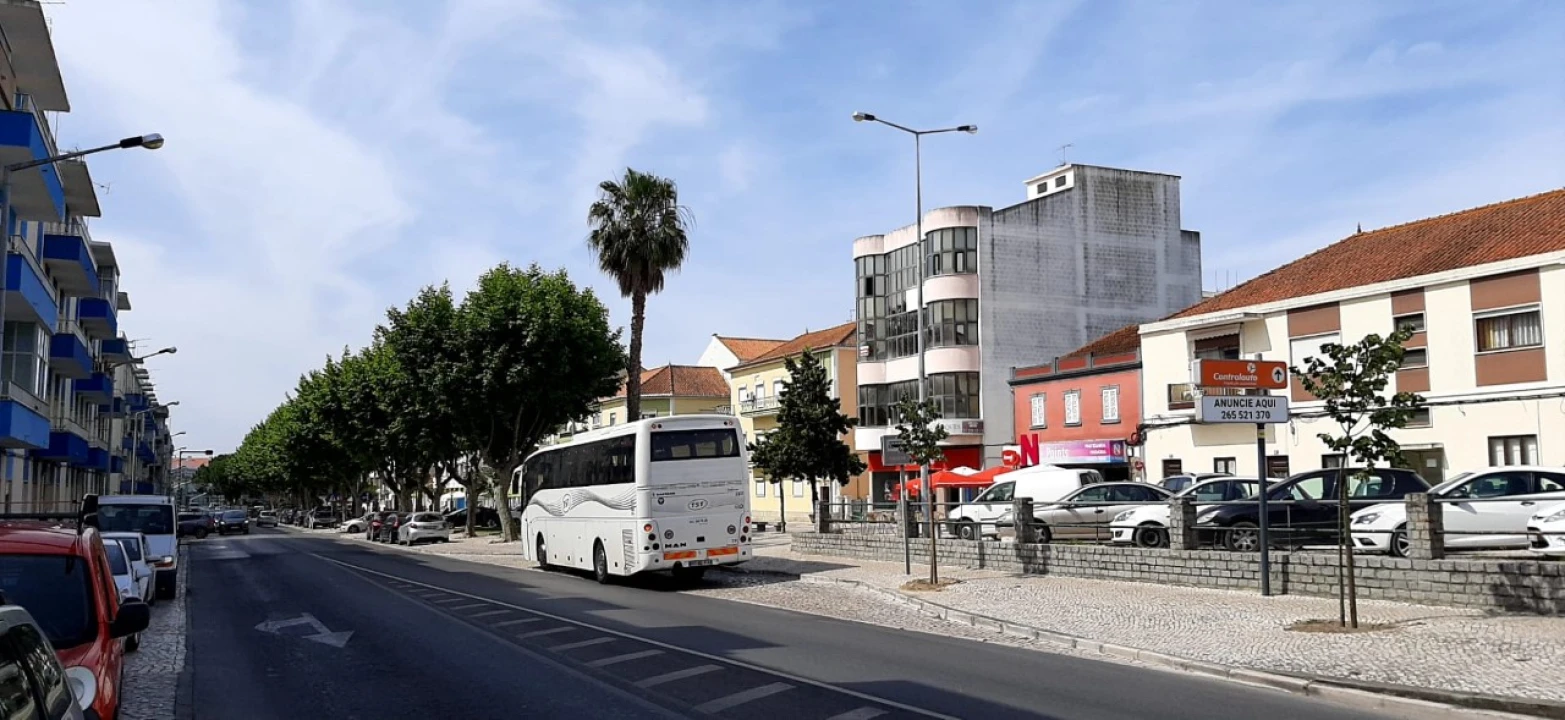 Moradia T10 para Venda em Pinhal Novo Foto 2