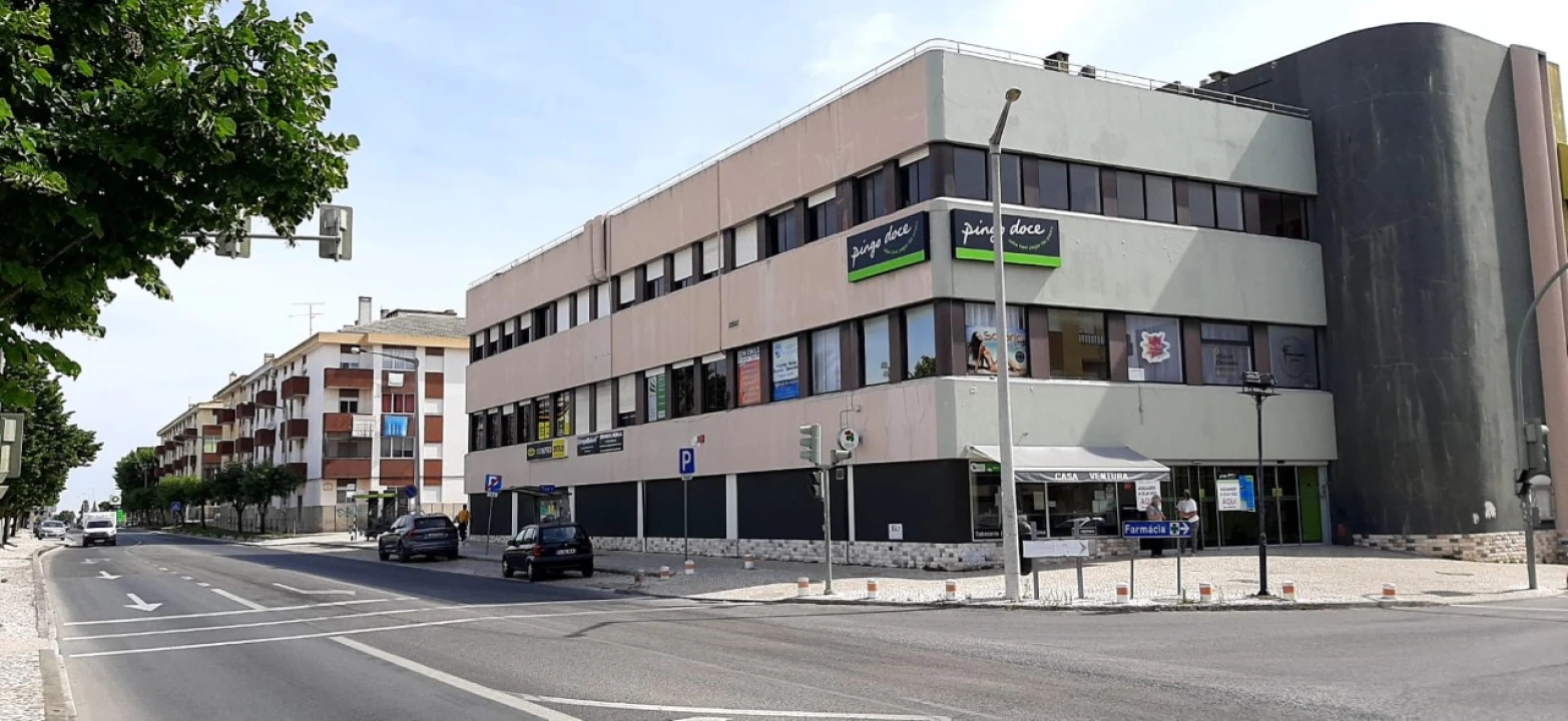 Moradia T10 para Venda em Pinhal Novo Foto 3