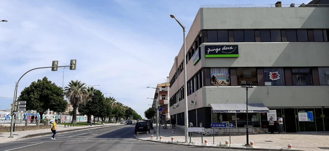 Moradia T10 para Venda em Pinhal Novo Foto 4