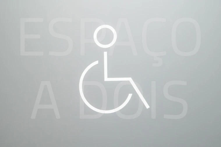 Escritório para Arrendamento em Porto Salvo Foto 12