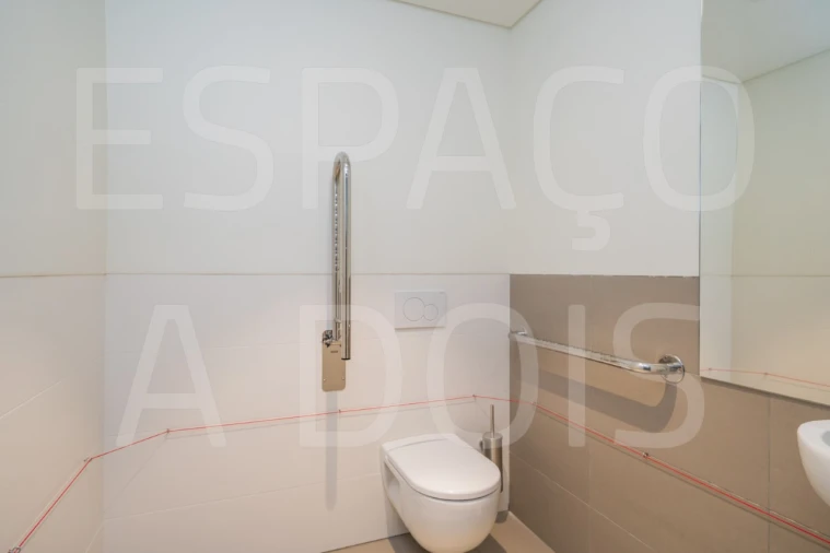 Escritório para Arrendamento em Porto Salvo Foto 13