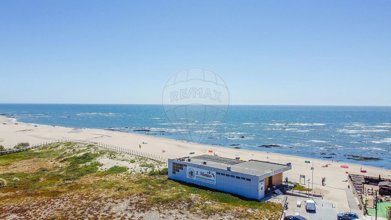 Terreno para Venda em Gulpilhares e Valadares Foto 5