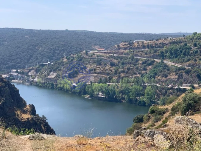 Terreno para Venda em Miranda do Douro Foto 10