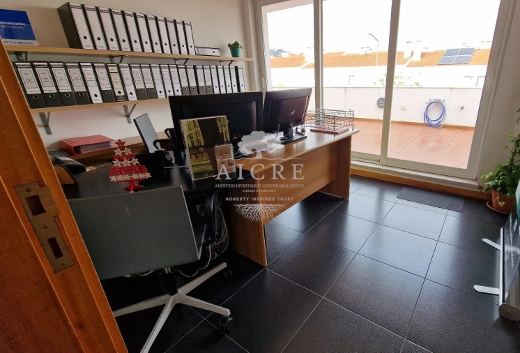 Negócio para Venda em Malagueira e Horta das Figueiras Foto 6