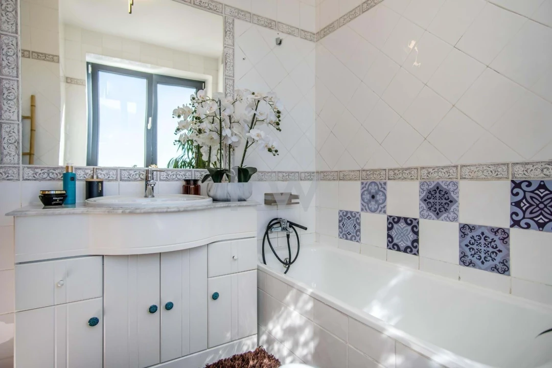 Apartamento T4 para Venda em Portimão Foto 22
