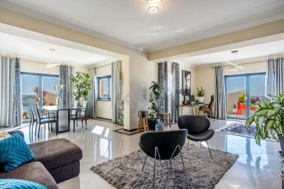 Apartamento T4 para Venda em Portimão