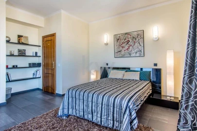 Apartamento T4 para Venda em Portimão