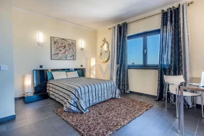 Apartamento T4 para Venda em Portimão