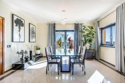 Apartamento T4 para Venda em Portimão