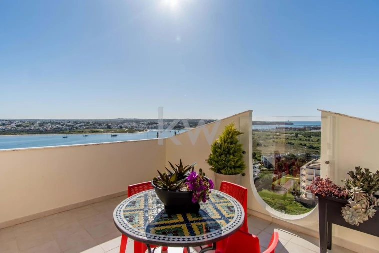 Apartamento T4 para Venda em Portimão Foto 12