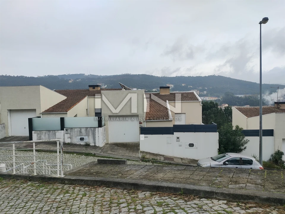 Terreno para Venda em Fânzeres e São Pedro da Cova Foto 7