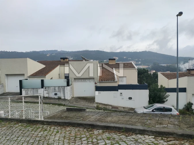 Terreno para Venda em Fânzeres e São Pedro da Cova Foto 7
