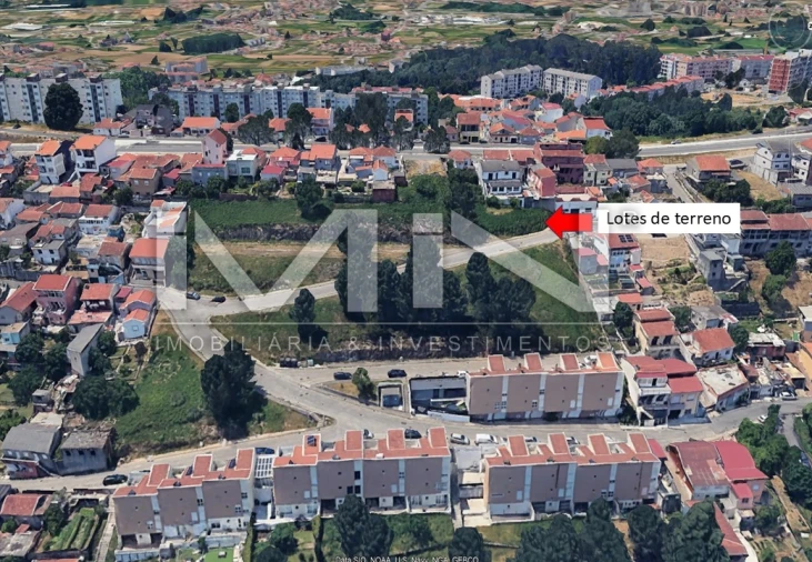 Terreno para Venda em Fânzeres e São Pedro da Cova Foto 2
