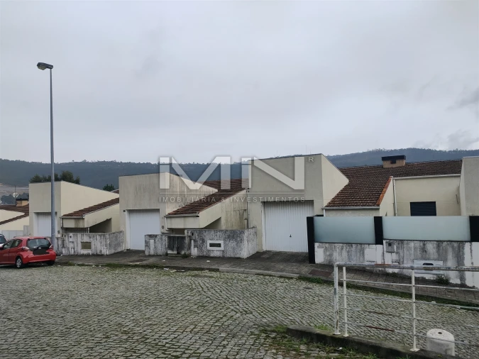 Terreno para Venda em Fânzeres e São Pedro da Cova Foto 8