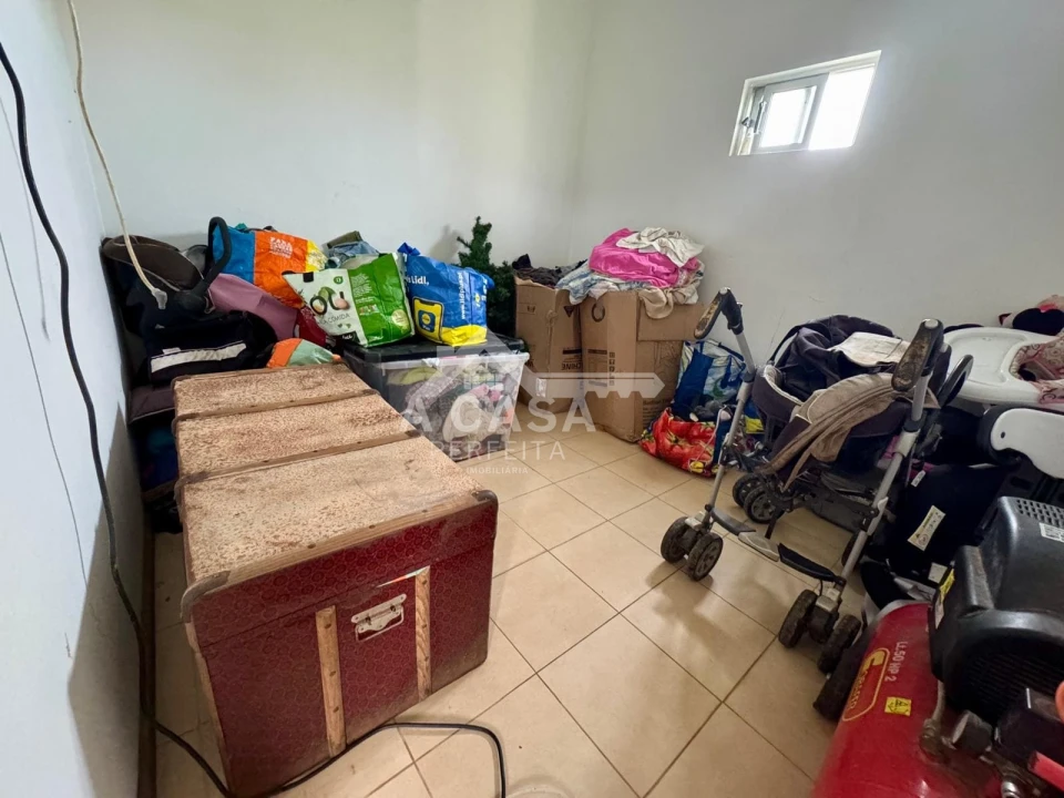 Moradia T3 para Venda em Bunheiro Foto 6