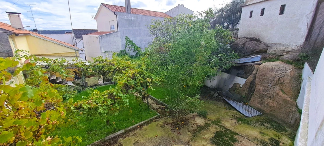 Moradia T5 para Venda em Miranda do Douro Foto 59