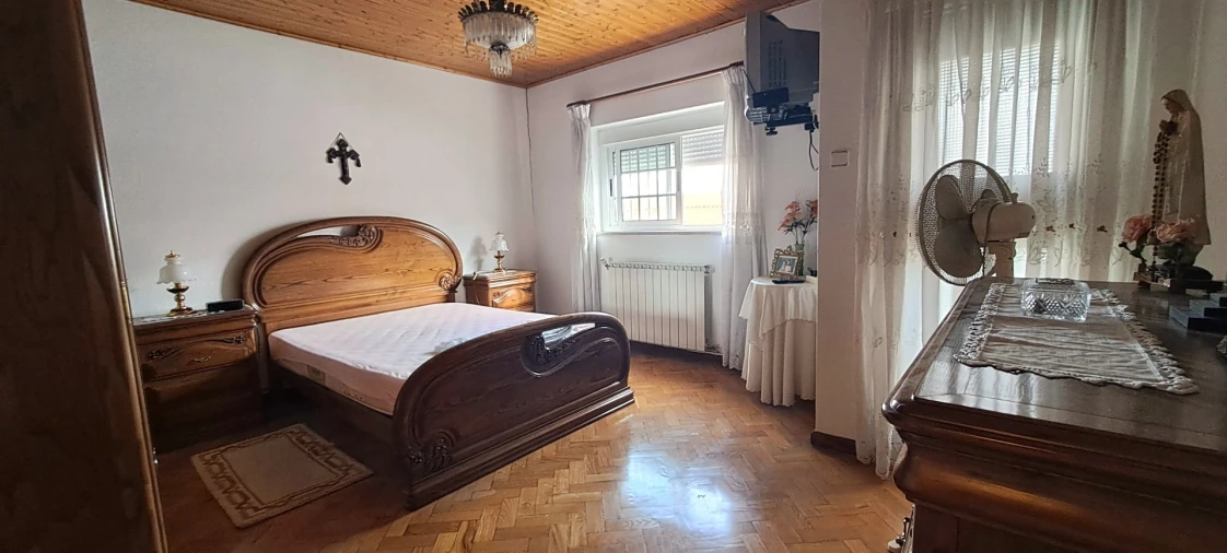 Moradia T5 para Venda em Miranda do Douro Foto 21