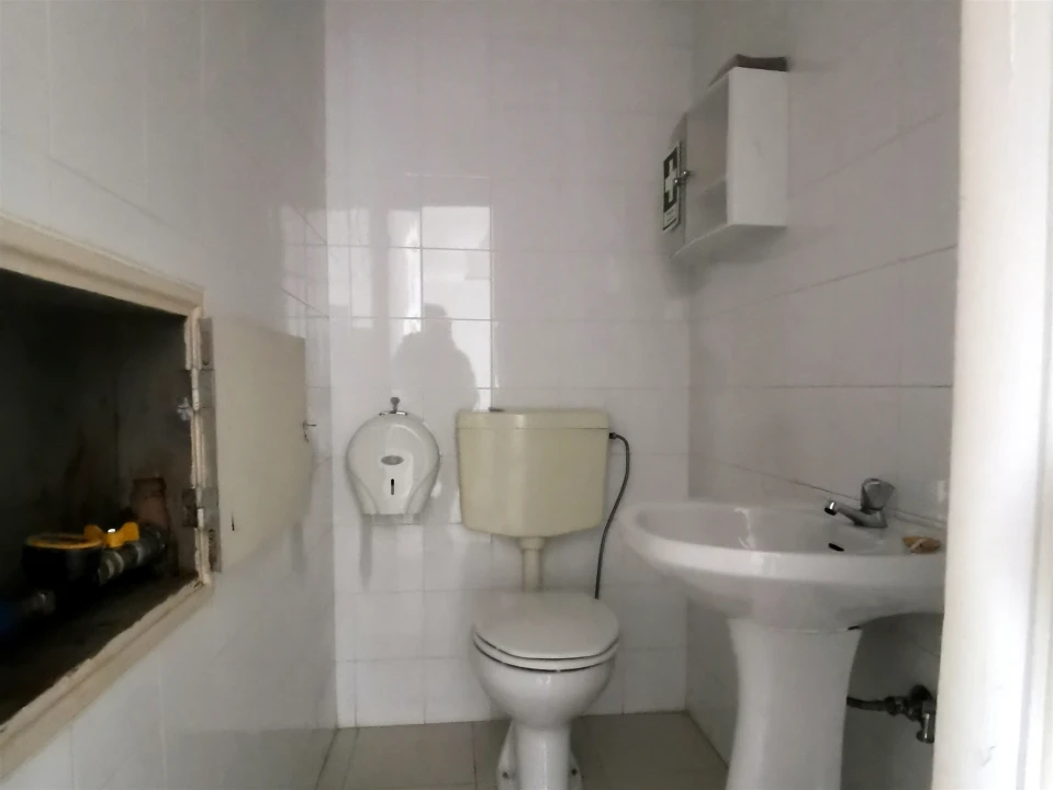 Loja para Venda em Castelo Branco Foto 11