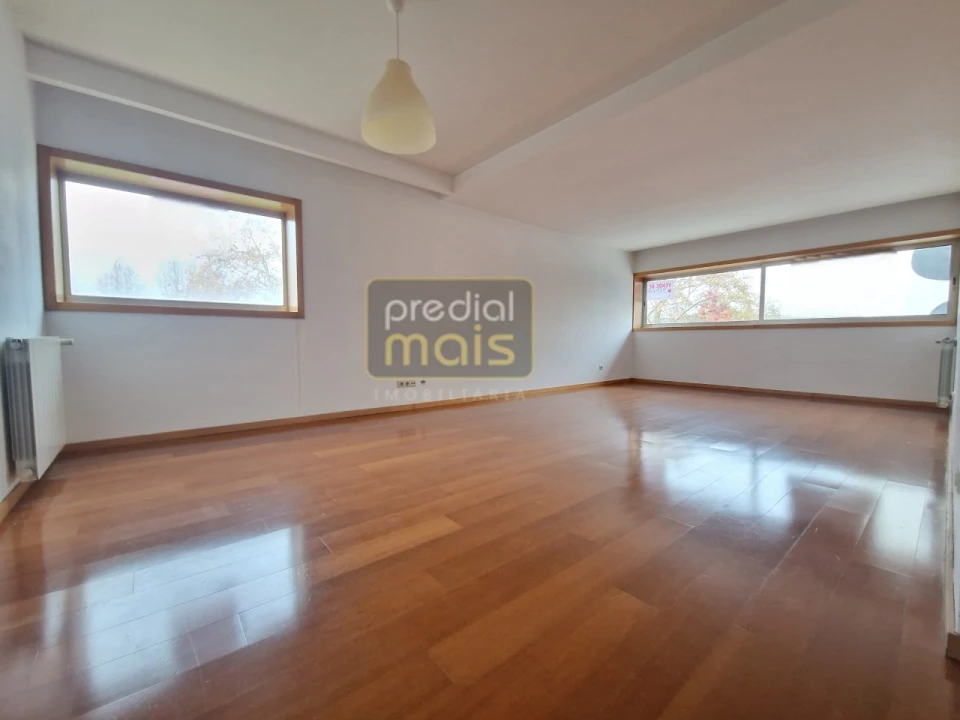 Apartamento T2 para Venda em Antas e Abade de Vermoim Foto 1