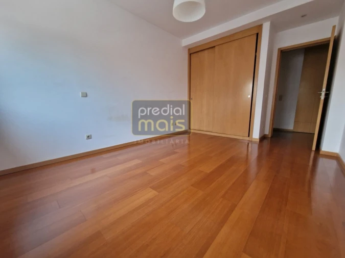 Apartamento T2 para Venda em Antas e Abade de Vermoim Foto 7