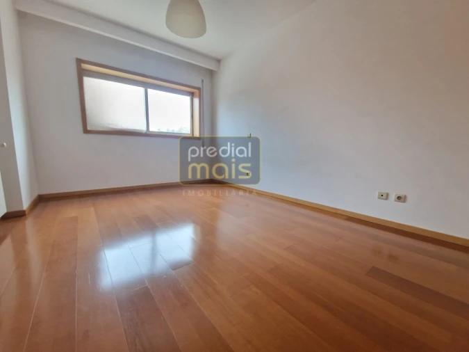 Apartamento T2 para Venda em Antas e Abade de Vermoim Foto 9