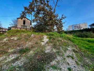 Terreno para Venda em Amarante (São Gonçalo), Madalena, Cepelos e Gatão