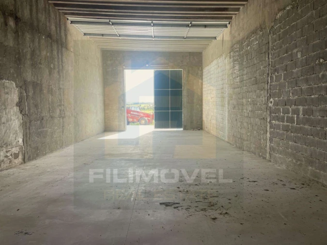 Armazém para Arrendamento em Abitureiras Foto 4