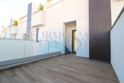 Moradia T3 para Venda em Moncarapacho e Fuseta